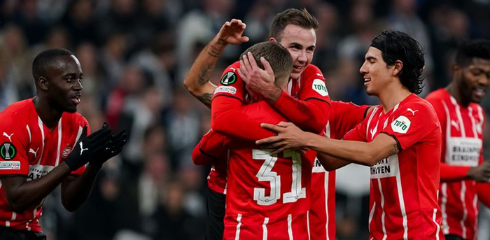 包含荷甲加时末段再迎强敌，成都蓉城调整名单，主帅态度——更衣室稳定，训练强度明显提升的词条