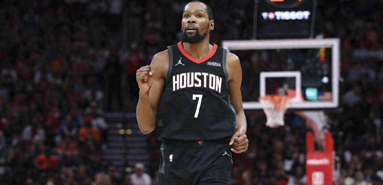 U8-包含杜兰特回归赛场，爆冷首场状态亮眼，热火观众沸腾！的词条