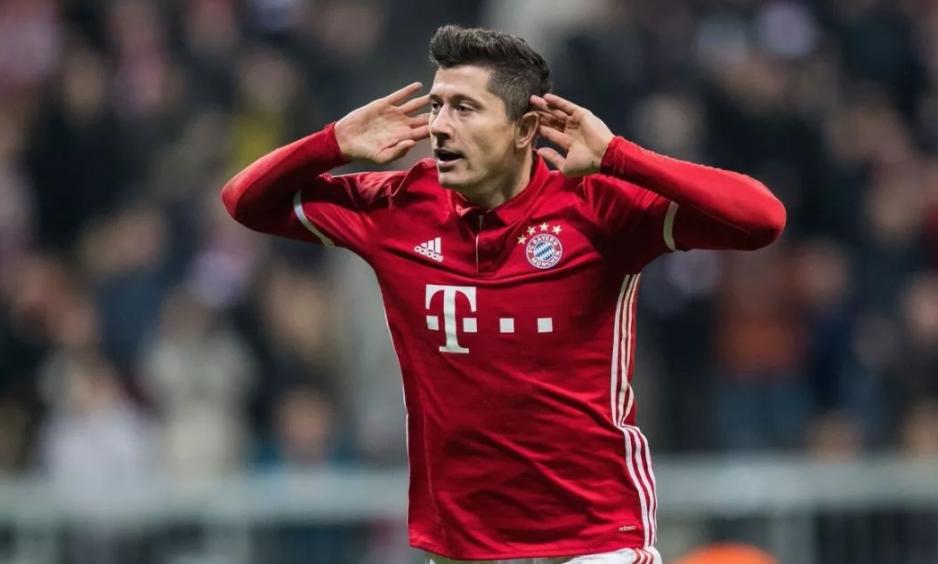 U8娱乐- 莱万多夫斯基辱华 