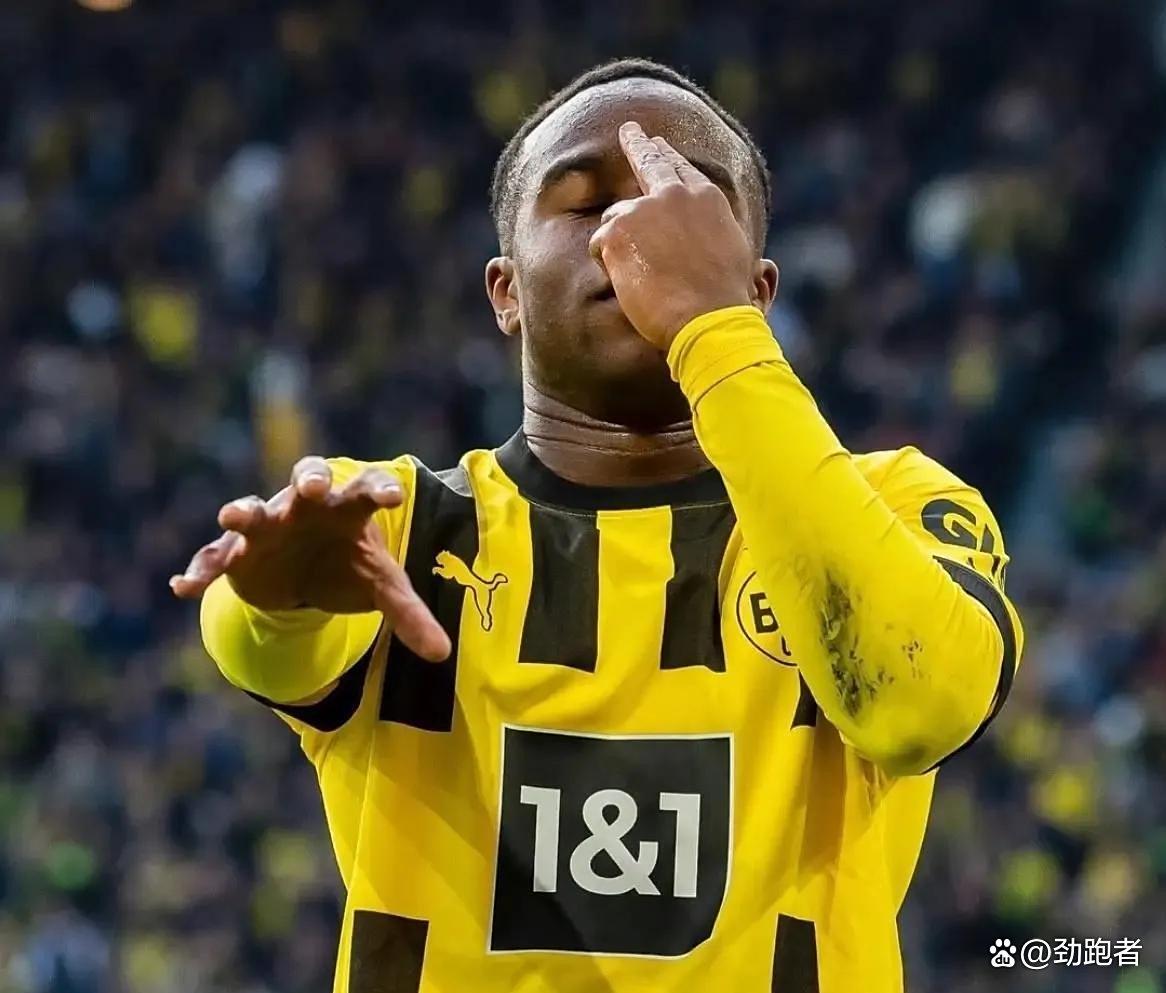 U8体育-穆雷爆冷击败巴黎圣日耳曼，战术调整引爆全场！的简单介绍